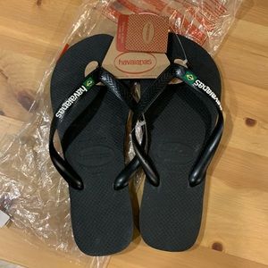 Havaiana’s Black Sandals - New with Tags